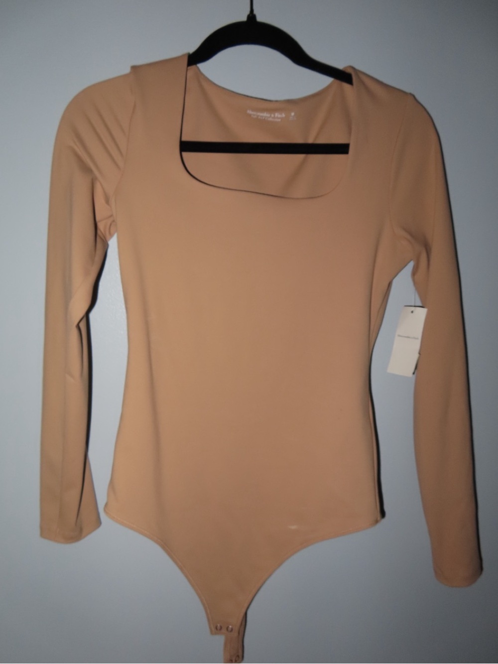 NWT Abercrombie Seamless Nude Long-Sleeve Square-Neck Bodysuit